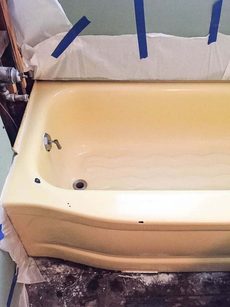 How to Paint a Tub with Rustoleum Tub Paint (& What NOT to Do!)