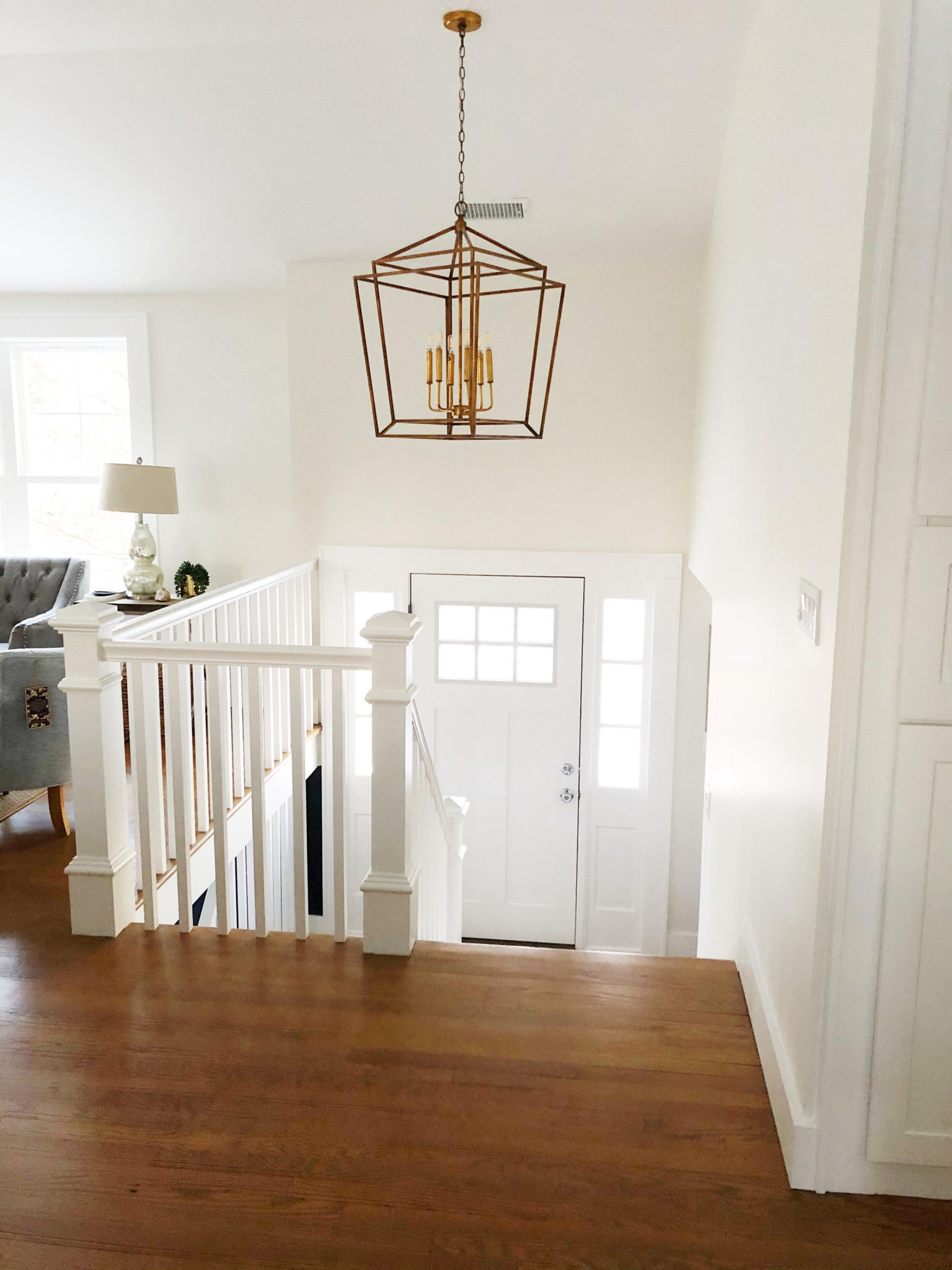 10 Best Split Foyer Entry Makeovers - My Creative Days