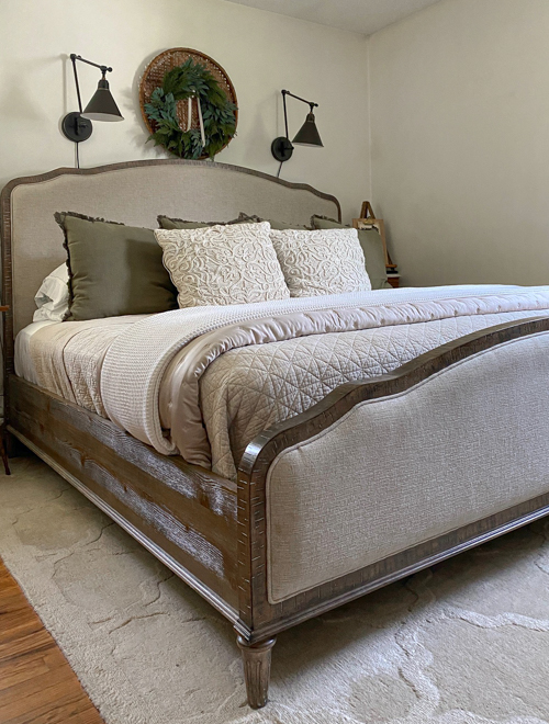 Transform your bed with Quince luxury affordable bedding. Discover high-quality sheets, duvet covers, and pillowcases for a stylish, budget-friendly makeover.