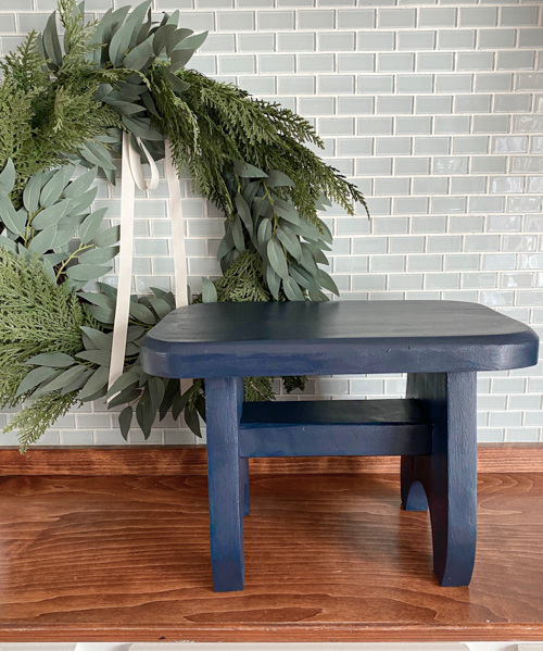 Best Navy Paint Color For Furniture Makeovers