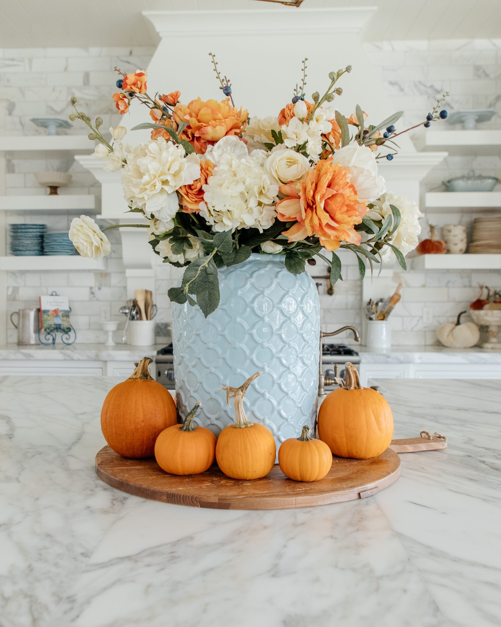 Discover stunning DIY fall centerpieces to bring seasonal warmth and style to your table. Explore creative, easy-to-make ideas for festive autumn decor!