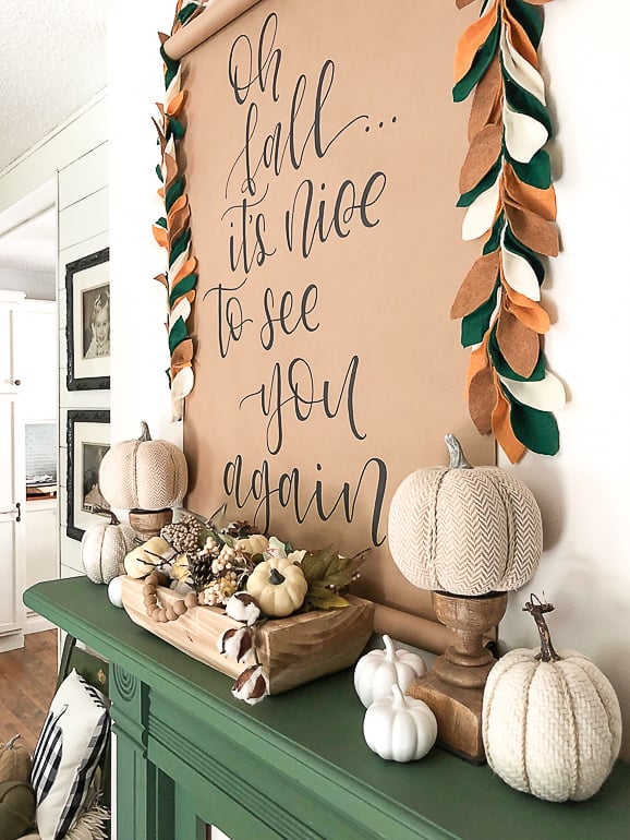 Discover charming Fall Mantel Decorating Ideas to transform your home! From rustic elegance to metallic accents, explore seasonal inspiration for your cozy space.