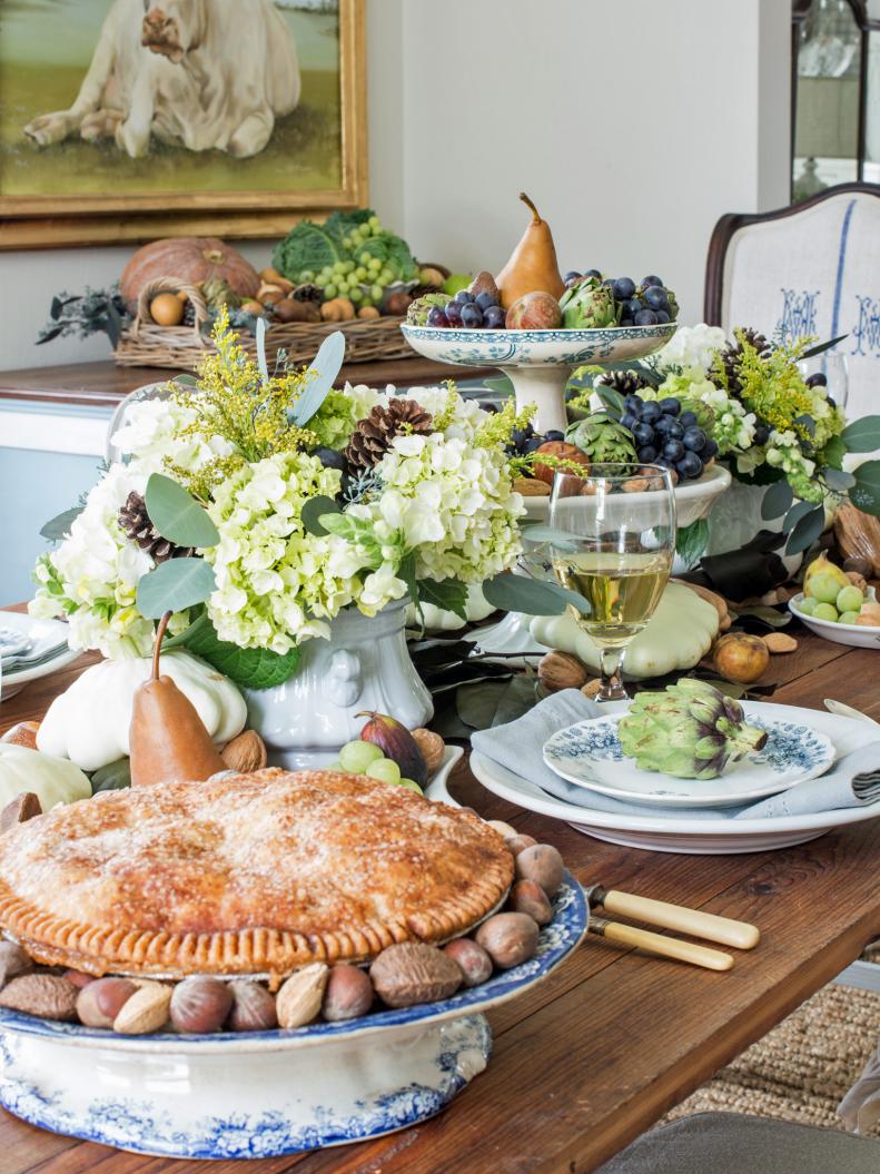 Create DIY Thanksgiving table settings with personalized, elegant designs. Discover ideas and tips to craft the perfect festive ambiance for your feast!