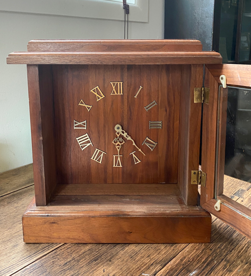 Learn how to transform an old clock into a stylish, functional cabinet with this repurposed clock cabinet tutorial. Perfect for home decor enthusiasts!