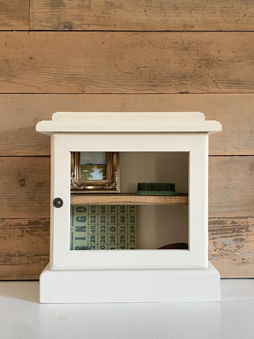 Learn how to transform an old clock into a stylish, functional cabinet with this repurposed clock cabinet tutorial. Perfect for home decor enthusiasts!