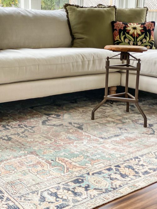 The best vintage rugs from Boutique Rugs add timeless charm to any room. Explore my top picks and other vintage-style options with a special discount inside!