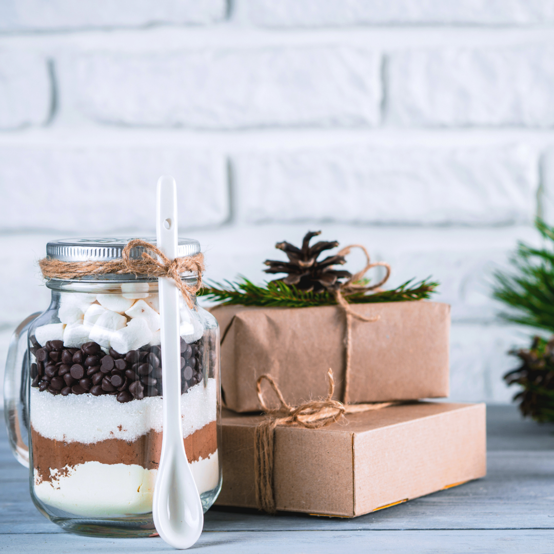 Discover 10 easy Last-Minute Homemade Gift Ideas that are quick, affordable, and thoughtful. Perfect for the holidays, make meaningful gifts in no time!