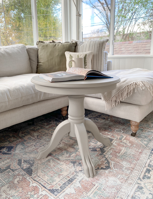 Transform a thrifted clawfoot end table makeover with this easy DIY! Refresh vintage pieces with paint, primer, and style tips. Step-by-step guide inside!