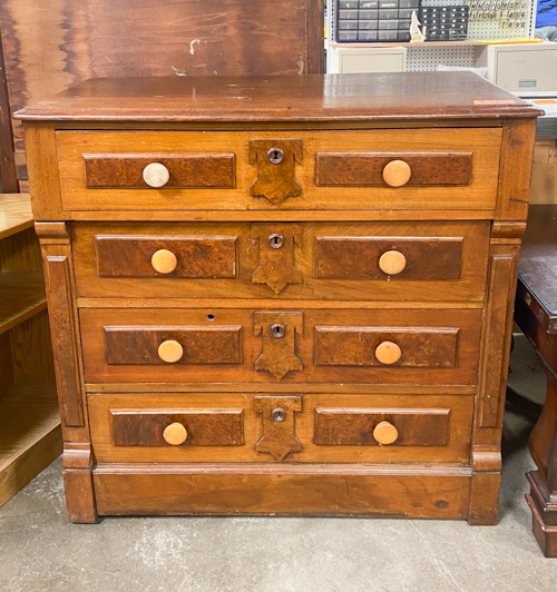 Transform your old furniture with this simple dresser makeover! Learn step-by-step how to create a stunning new look using green paint and easy DIY techniques.